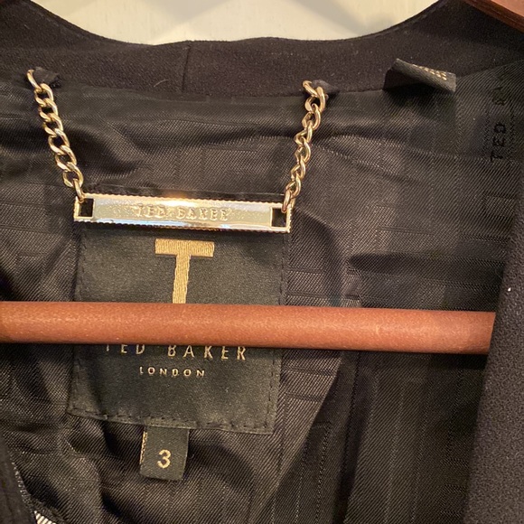 Ted Baker black blazer. Three quarter length ruched sleeves. TB 3 / US8 / US10 - Picture 2 of 9